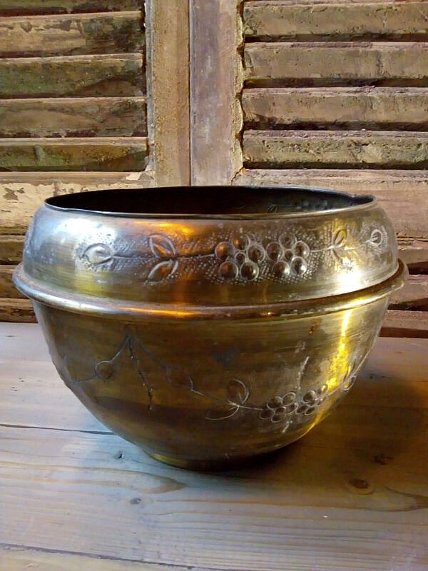 antieke messing pot